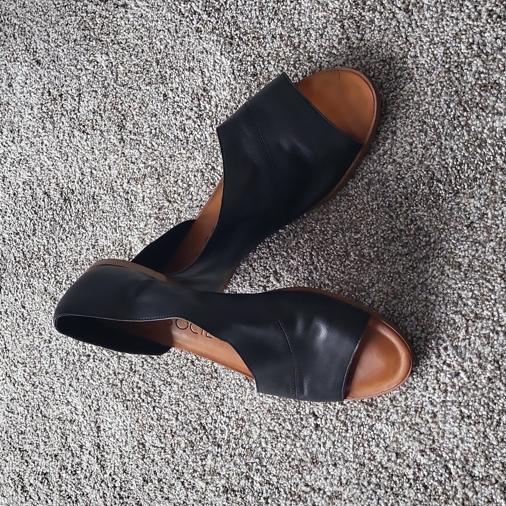 Womens flats